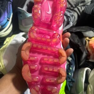 Nike vapor pink size 9.5